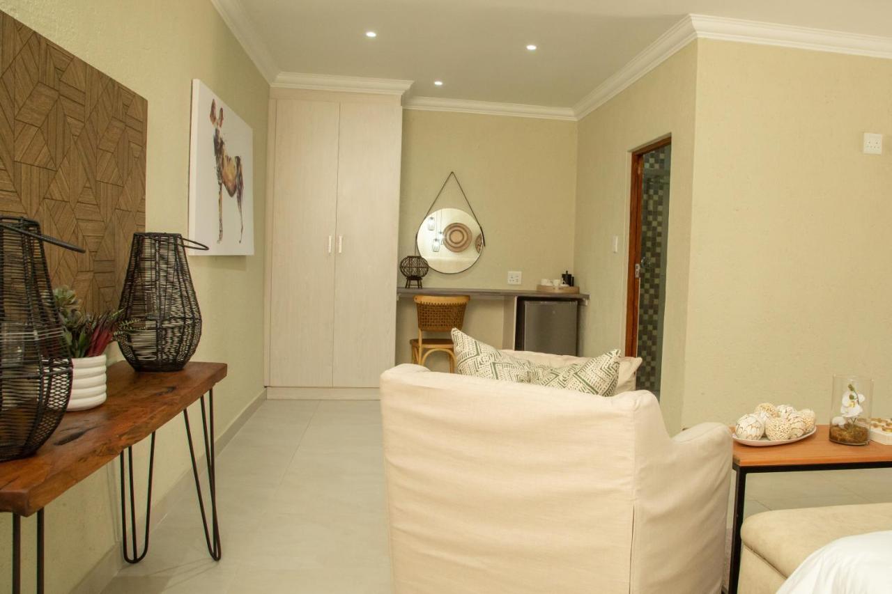 Pumbaa Wildlife Park & Accommodation Mbombela Bagian luar foto