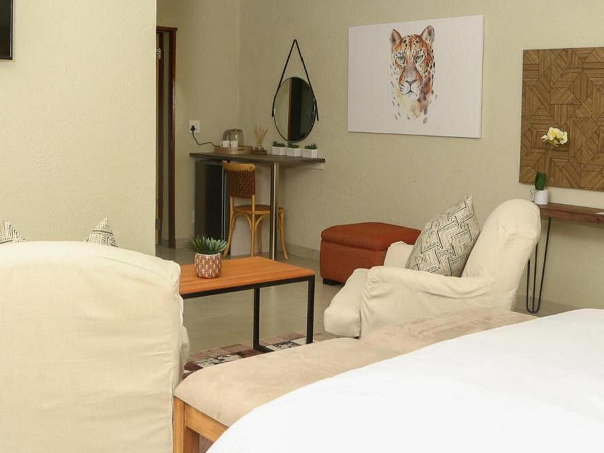 Pumbaa Wildlife Park & Accommodation Mbombela Bagian luar foto