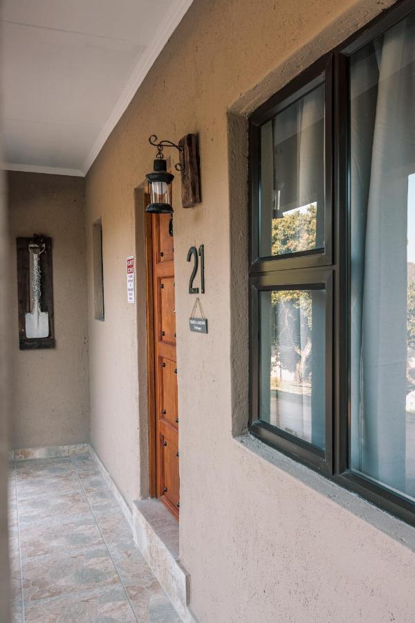 Pumbaa Wildlife Park & Accommodation Mbombela Bagian luar foto