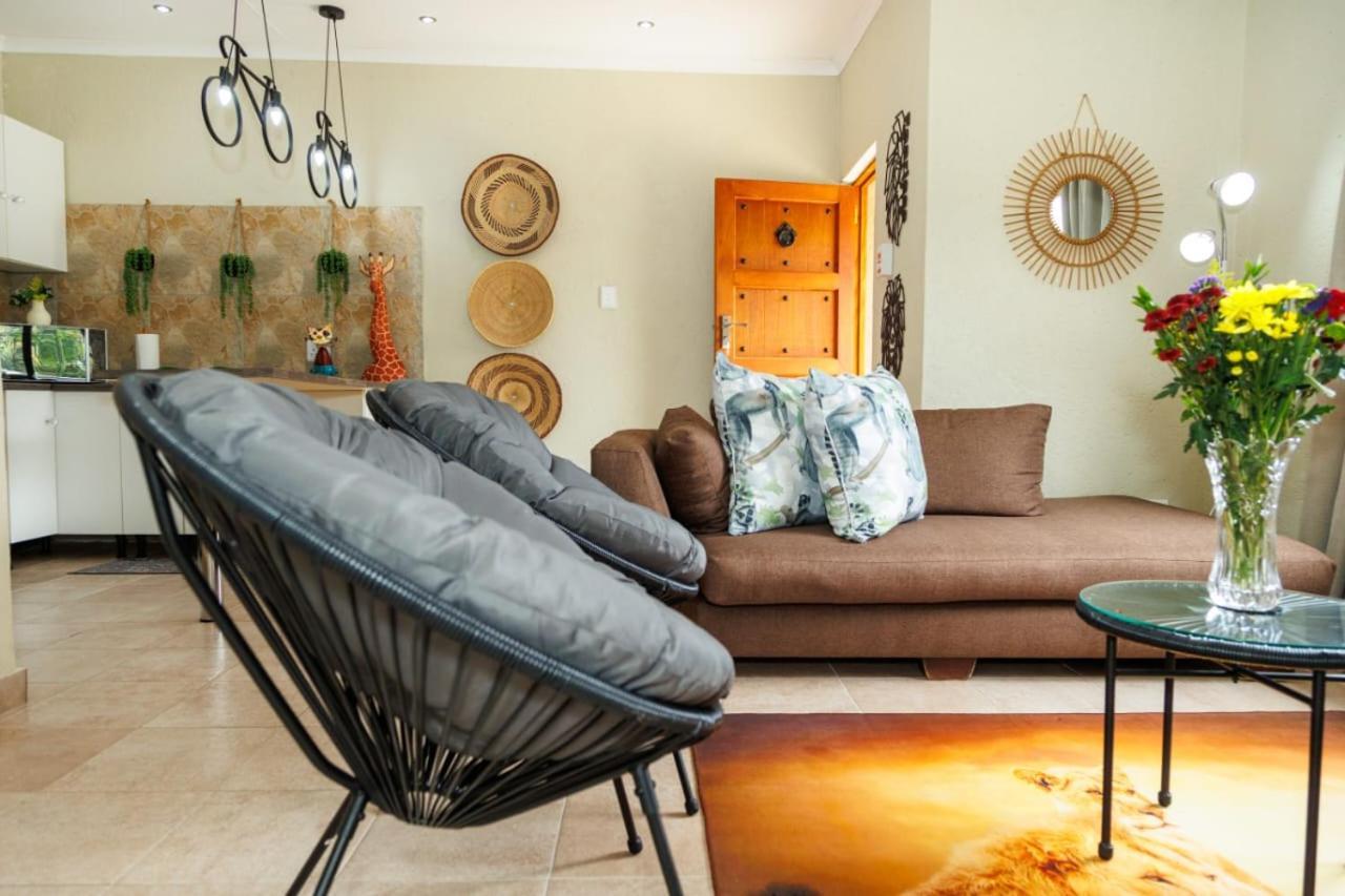 Pumbaa Wildlife Park & Accommodation Mbombela Bagian luar foto