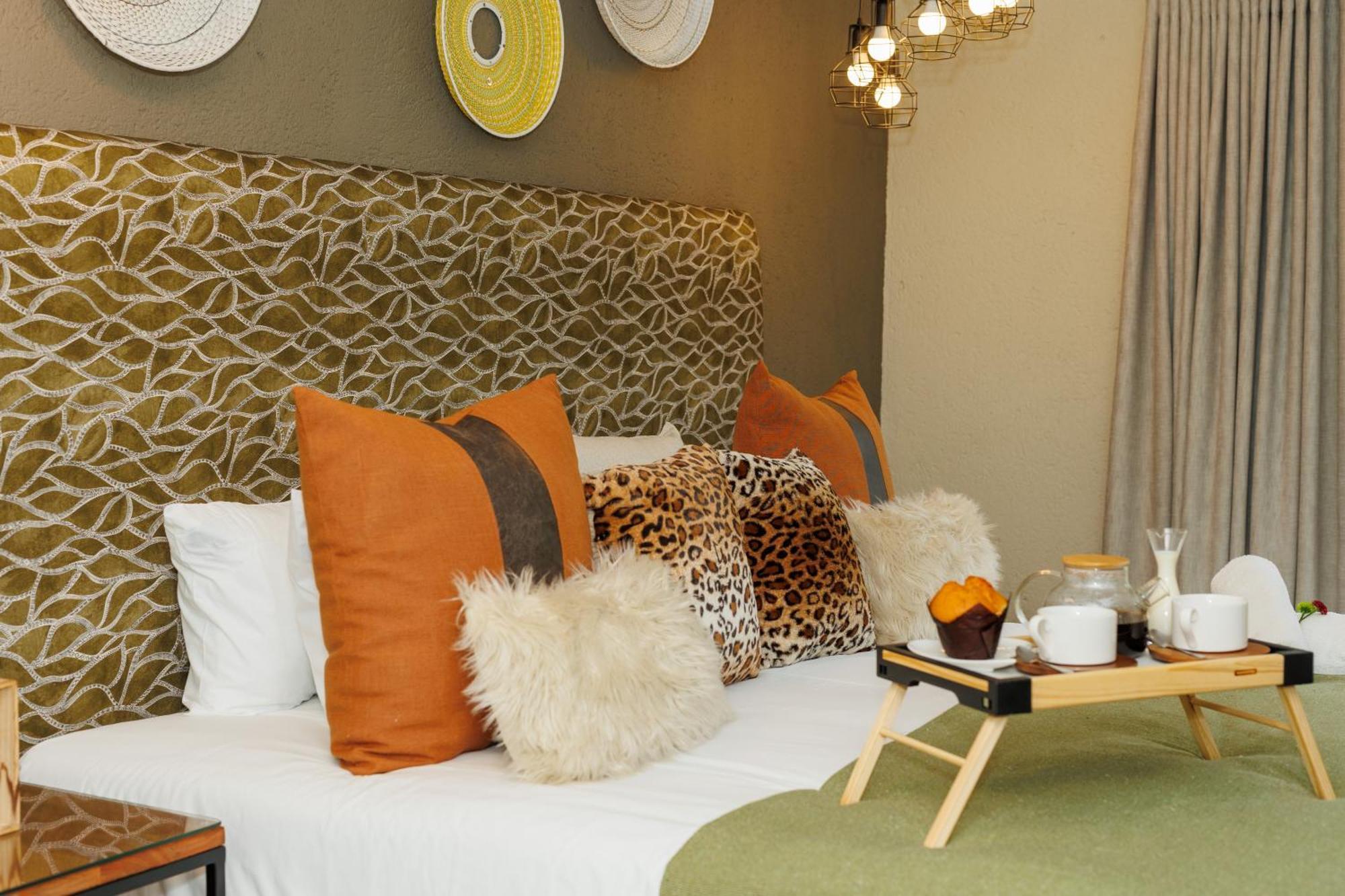 Pumbaa Wildlife Park & Accommodation Mbombela Bagian luar foto
