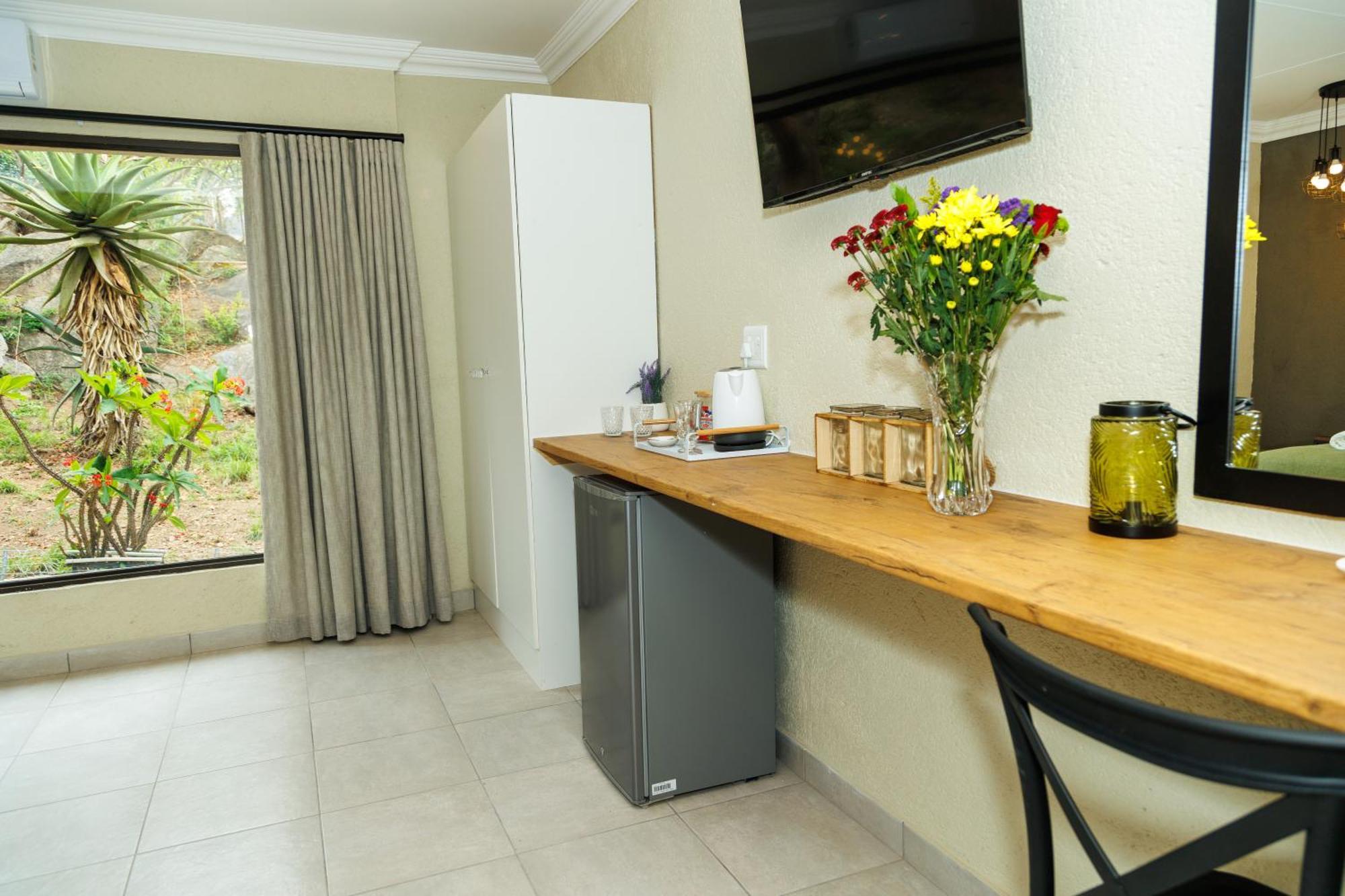 Pumbaa Wildlife Park & Accommodation Mbombela Bagian luar foto